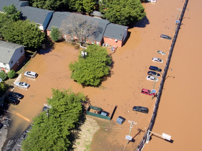Tổng thống Mỹ Biden chỉ đạo viện trợ khắc phục hậu quả lũ lụt do bão Ida - Ảnh 1.