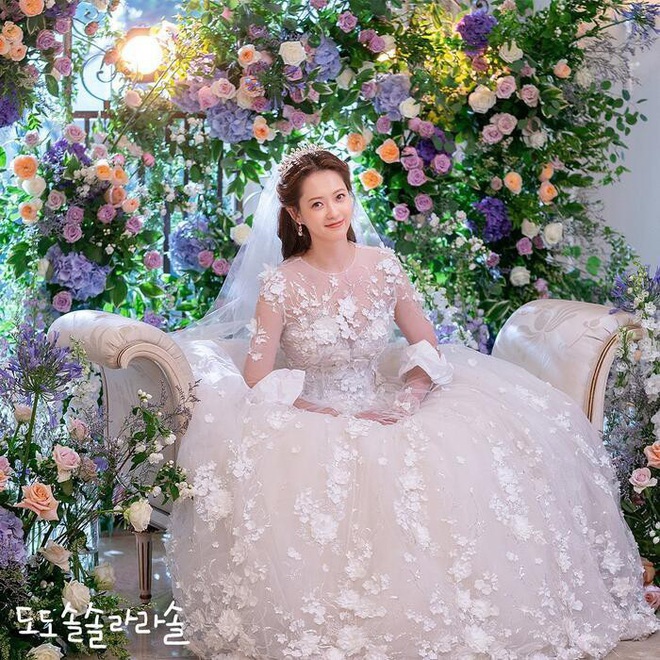 Mỹ nhân Hàn hóa cô dâu xinh nức nở trên phim: Son Ye Jin bao năm vẫn xứng danh huyền thoại - Ảnh 3.