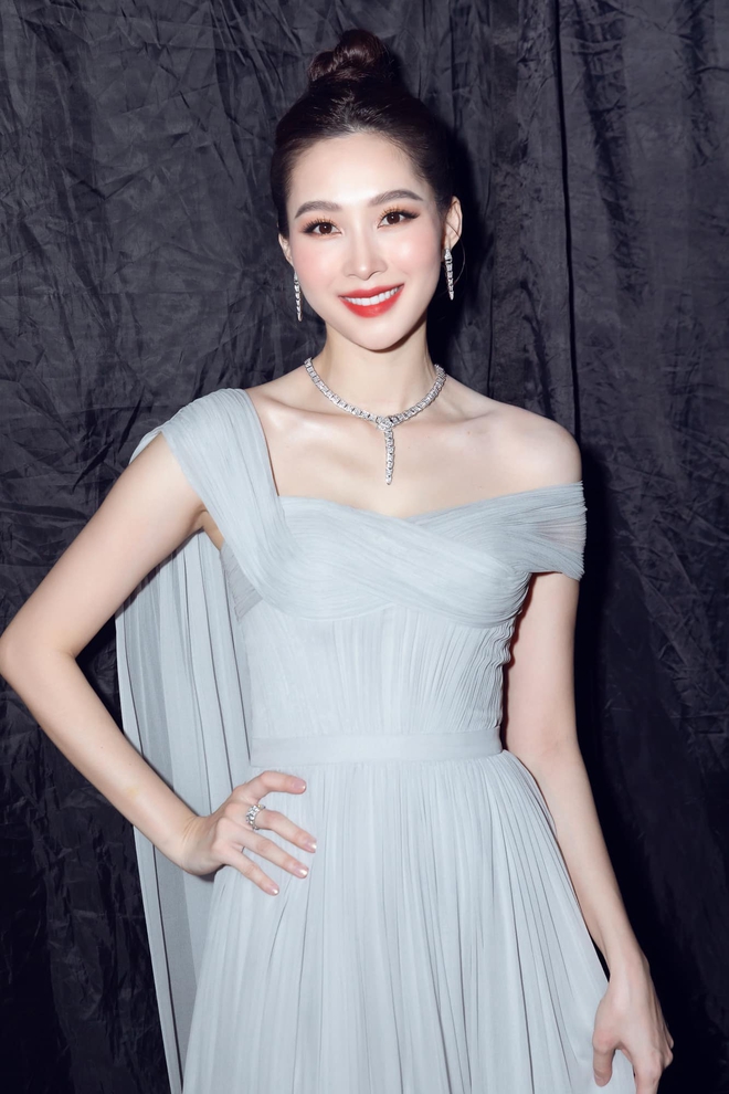 Thế n&agrave;o l&agrave; level thần ti&ecirc;n tỷ tỷ, Đặng Thu Thảo l&ecirc;n đồ thả d&aacute;ng sương sương cũng g&acirc;y sốt! - Ảnh 4.