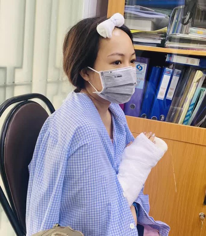 N&Oacute;NG: Chưa c&oacute; quyết định tạm giữ nh&oacute;m người đ&aacute;nh d&atilde; man 4 c&ocirc; g&aacute;i ở TP Thủ Đức - Ảnh 1.