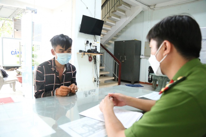B&igrave;nh Dương: Hiếp d&acirc;m b&eacute; g&aacute;i tr&ecirc;n g&aacute;c khi dạy học, bị vợ bắt gặp cầm quần chạy thục mạng - Ảnh 1.