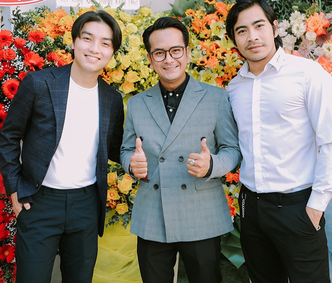 D&agrave;n sao Vbiz rộn r&agrave;ng quy tụ tại sự kiện, Phi Thanh V&acirc;n chiếm spotlight v&igrave; diện mạo kh&aacute;c lạ sau 21 lần dao k&eacute;o! - Ảnh 12.