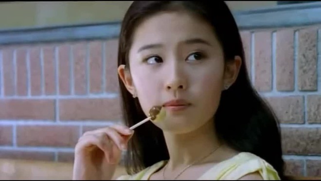 Ai th&egrave;m c&aacute;i danh Tiểu Long Nữ đẹp nhất, Lưu Diệc Phi từng tung c&uacute; nổ nhan sắc với m&agrave;n đu idol đỉnh cao n&agrave;y đ&acirc;y! - Ảnh 7.