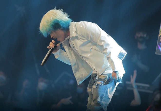 Seachains làm trùm cuối ở Chung kết Rap Việt, biểu diễn ra sao mà Karik đòi học trò Quán quân bằng được?  - Ảnh 1.