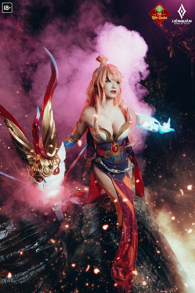 Liên Quân Mobile: Bỏng mắt trước màn cosplay TelAnnas Tân Niên Vệ Thần - skin xịn nhất được game thủ đón đợi dịp Tết này! - Ảnh 8.