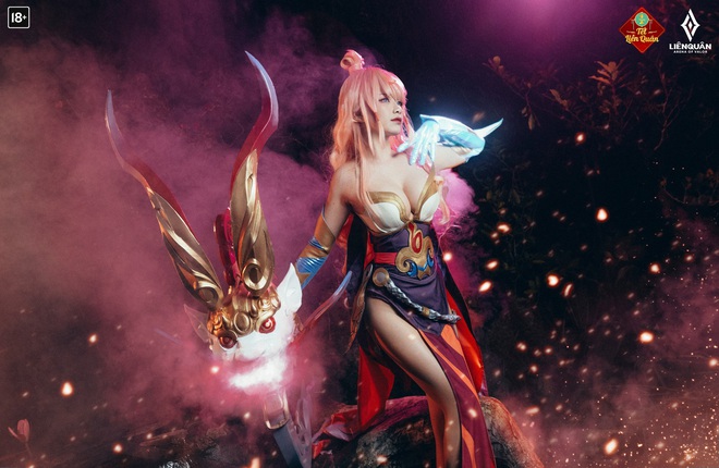 Liên Quân Mobile: Bỏng mắt trước màn cosplay TelAnnas Tân Niên Vệ Thần - skin xịn nhất được game thủ đón đợi dịp Tết này! - Ảnh 6.