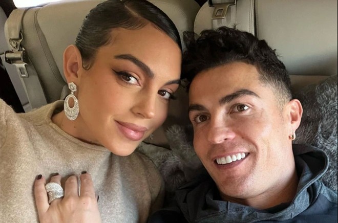 Georgina chưa bao giờ nói chuyện với Ronaldo về bóng đá  - Ảnh 1.