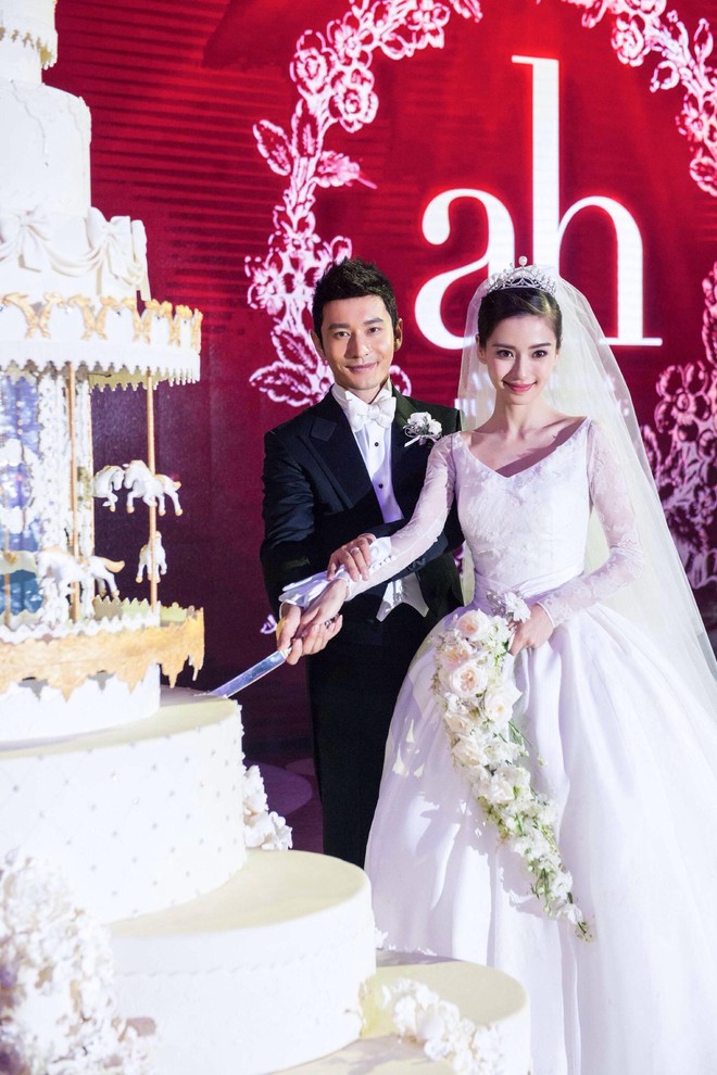Dấu hiệu chứng minh Angela Baby và Huỳnh Hiểu Minh toang từ lâu: Thái độ lạ ở sự kiện, căng nhất vụ dằn mặt tình cũ của chồng - Ảnh 11.