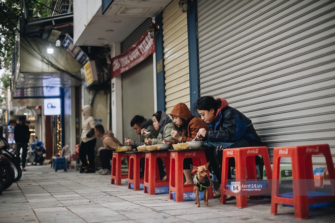 Hà Nội mở rộng thêm nhiều tuyến phố ẩm thực, phố đi bộ để thu hút du lịch - Ảnh 1.