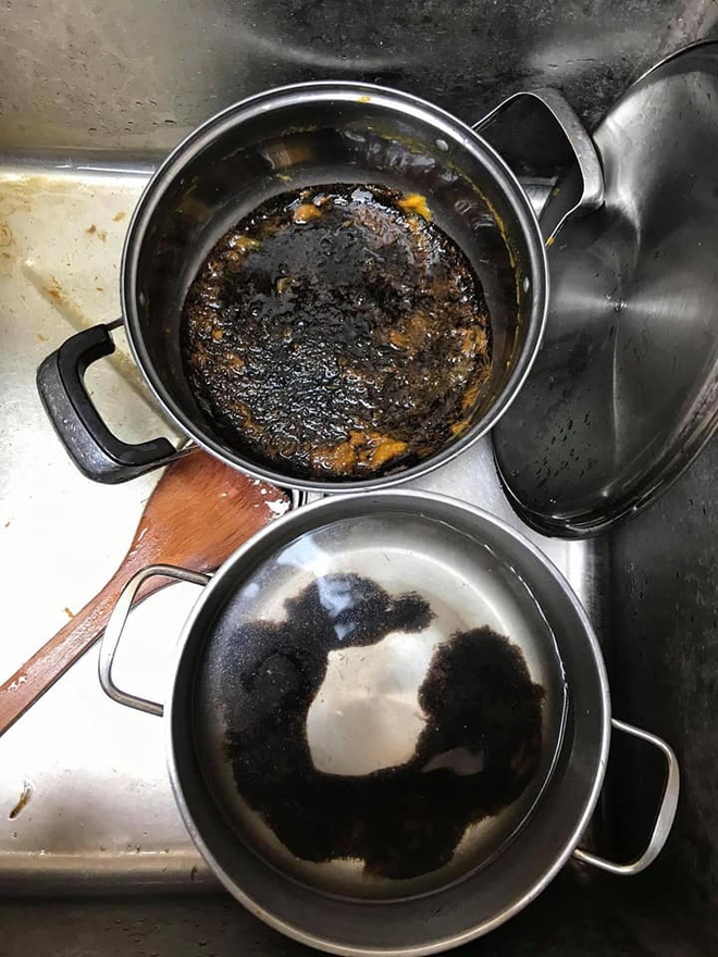 Vào xem dân tình hiến kế xử lý chiếc nồi cháy đen thành than, nhiều chị em giật mình nhận ra hiểm hoạ khi để quên nồi trên bếp từ - Ảnh 2.