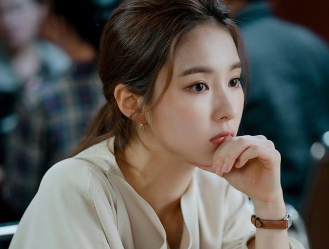 Idol đóng phim với 3 mỹ nhân này là fan lo ngay ngáy: Song Hye Kyo toàn dính tin đồn yêu đương, cô cuối quá đáng sợ - Ảnh 1.