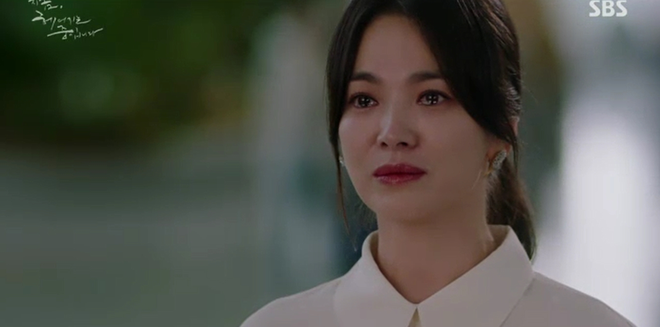 Song Hye Kyo khóc cạn nước mắt chia ly tình trẻ, bỏ yêu để làm mẹ trẻ con ở Now, We Are Breaking Up tập 15? - Ảnh 6.