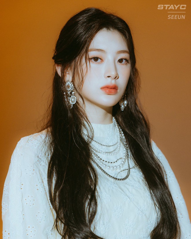 1 nữ idol g&acirc;y sốt với ảnh tốt nghiệp đẹp như mơ, nhan sắc đỉnh thế n&agrave;y định l&agrave;m nữ thần mới hay g&igrave;? - Ảnh 3.