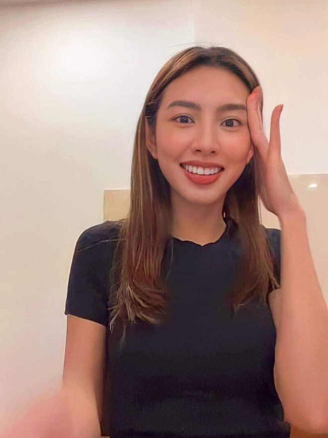 Sau pha livestream cồng kềnh nhất lịch sử, Hoa hậu Thuỳ Ti&ecirc;n lại gặp sự cố với filter l&agrave;m đẹp? - Ảnh 3.