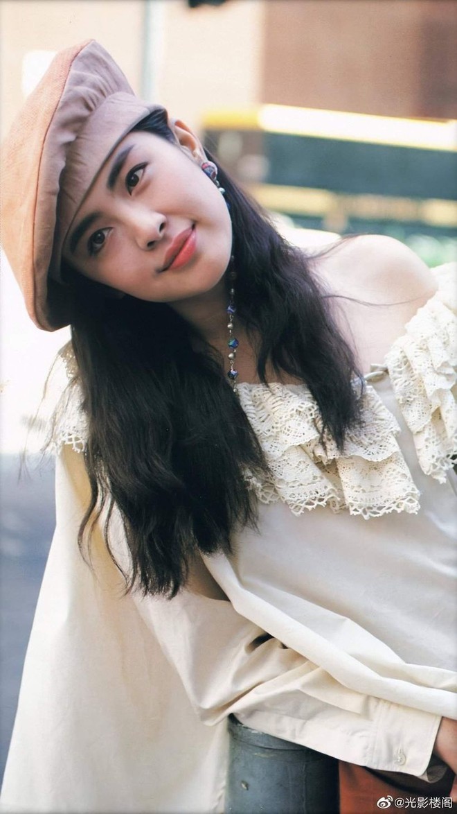 Vẻ đẹp khuynh đảo của 6 đệ nhất mỹ nhân Hồng Kông một thời: Khó tìm ra thế hệ tiếp nối tương xứng? - Ảnh 2. Vẻ đẹp khuynh đảo của 6 đệ nhất mỹ nhân Hồng Kông một thời: Khó tìm ra thế hệ tiếp nối tương xứng? - Ảnh 2.