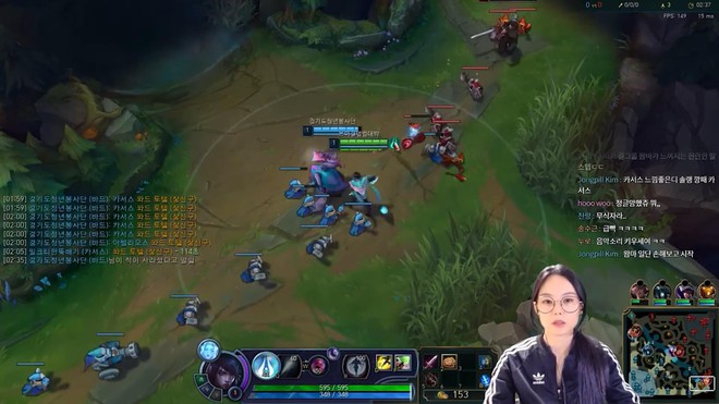Kh&ocirc;ng chỉ h&aacute;t hay nhảy đẹp, một nữ idol Kpop c&ograve;n g&acirc;y bất ngờ khi quyết định livestream game chỉ để chiều l&ograve;ng fan - Ảnh 6.