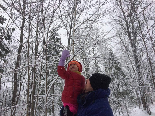 Đang đi 25 nước, chàng Canada "mắc kẹt" vì yêu cô gái Việt - Ảnh 2.