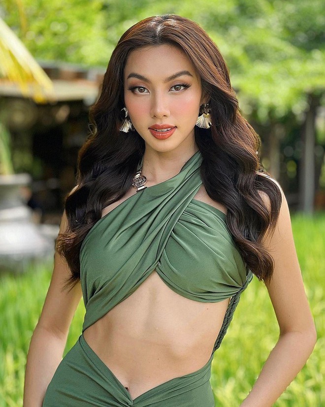 Hoa hậu Thùy Tiên mặc táo bạo tại Indonesia - Ảnh 6.