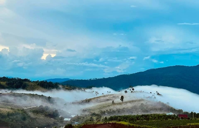 Muốn săn mây nhưng không thể dậy sớm thì đừng bỏ lỡ Măng Đen và những “thiên đường” này - Ảnh 3.