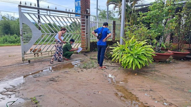 Clip: Hiện trường vụ ném bom …