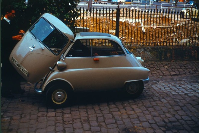 Isetta: Chiếc xe siêu nhỏ đầu tiên trên thế giới - Ảnh 2.