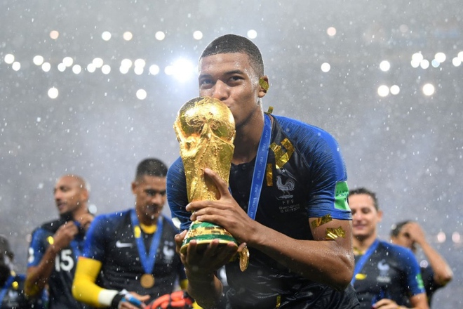 Tiền thưởng v&ocirc; địch World Cup 2022 bằng lương Messi 1 năm - Ảnh 1.