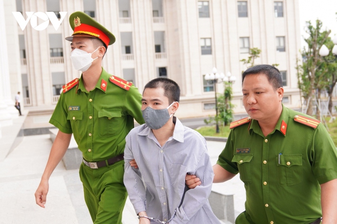 Tuy&ecirc;n &aacute;n Tử h&igrave;nh với bị c&aacute;o đ&oacute;ng đinh v&agrave;o đầu khiến b&eacute; 3 tuổi tử vong - Ảnh 2.