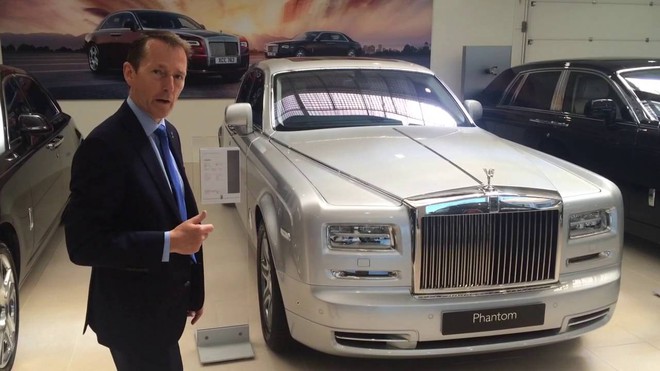 Giải mã 6 chi tiết giúp Rolls-Royce “đội giá” lên gấp nhiều lần: Sẵn sàng nghiền kim cương để chiều lòng khách, bức tượng giá bằng cả chiếc xe vẫn “đắt như tôm tươi” - Ảnh 1.