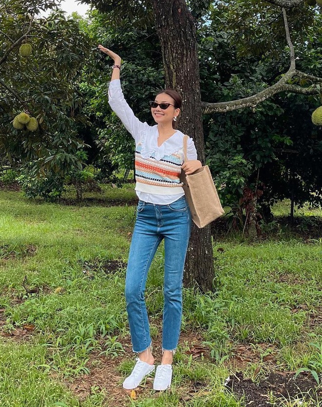 Học sao Việt 10 c&aacute;ch diện đồ layer trẻ trung, ngọt ng&agrave;o cho m&ugrave;a thu - Ảnh 1.