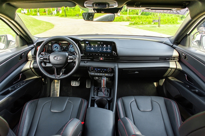 Ra mắt Hyundai Elantra 2023 tại VN: Giá từ 599 triệu đồng, ngoại hình phá cách, bản Turbo mạnh hơn Civic - Ảnh 6.