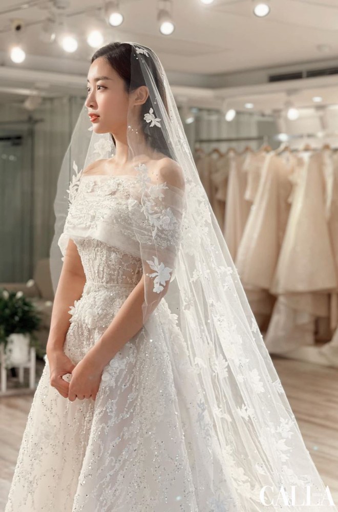 Đỗ Mỹ Linh thử váy cưới trước thềm hôn lễ: Nhan sắc cô dâu mỹ miều, khí chất chuẩn phu nhân hào môn - Ảnh 4.