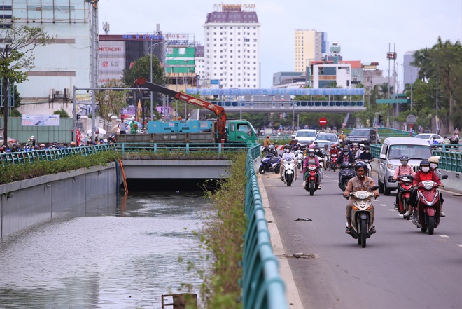 Hầm chui trăm tỷ ở Đà Nẵng lại ngập gần đến nóc - Ảnh 11.