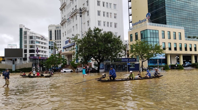 Phát hiện thi thể người đàn ông trôi trên sông Hương - Ảnh 3.