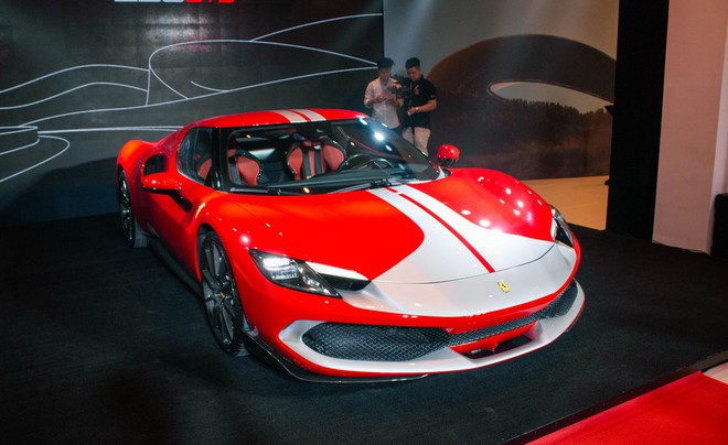 Ferrari 296 GTB ch&iacute;nh h&atilde;ng gi&aacute; từ 21 tỷ đồng tại Việt Nam đ&atilde; c&oacute; kh&aacute;ch đặt mua - Ảnh 1.