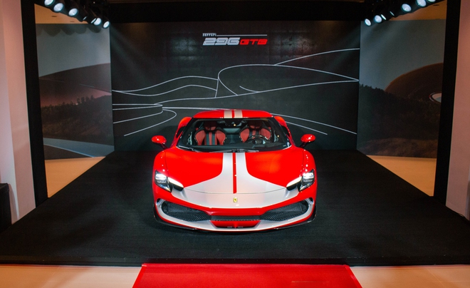 Ferrari 296 GTB ch&iacute;nh h&atilde;ng gi&aacute; từ 21 tỷ đồng tại Việt Nam đ&atilde; c&oacute; kh&aacute;ch đặt mua - Ảnh 17.