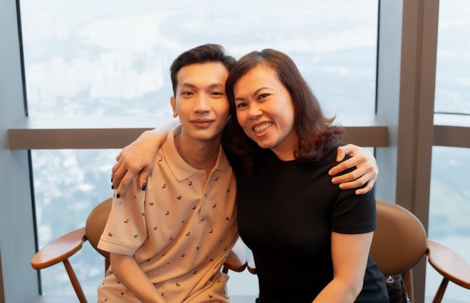 Tuyển thủ Saigon Phantom bật kh&oacute;c sau khi nghe được lời t&acirc;m sự của mẹ - Ảnh 2.