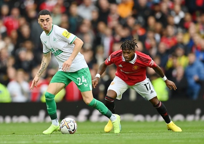 Ronaldo 2 lần bị từ chối b&agrave;n thắng, Man Utd chia điểm với Newcastle - Ảnh 1.