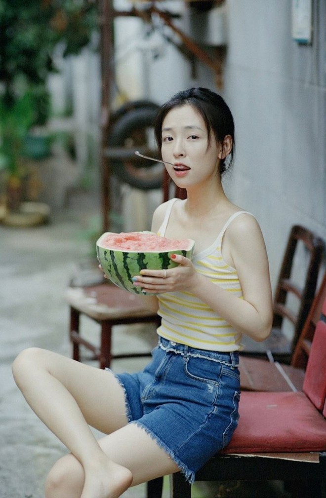 Hội &lsquo;mẹ đơn th&acirc;n&rsquo; sở hữu nhan sắc ng&agrave;y c&agrave;ng l&ecirc;n hương của l&agrave;ng giải tr&iacute; Hoa ngữ - Ảnh 11.