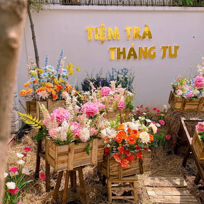 Restaurants with gardens filled with flower scents to score points with women on the occasion of October 20 - Photo 4.