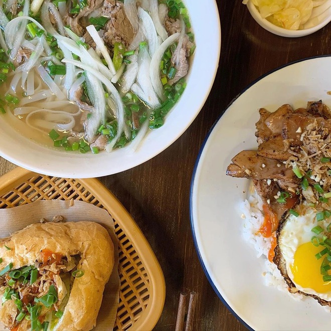 Loạt quán ăn Việt cực đông khách tại Hàn Quốc, có nơi từng xuất hiện trong những bộ phim đình đám - Ảnh 10.