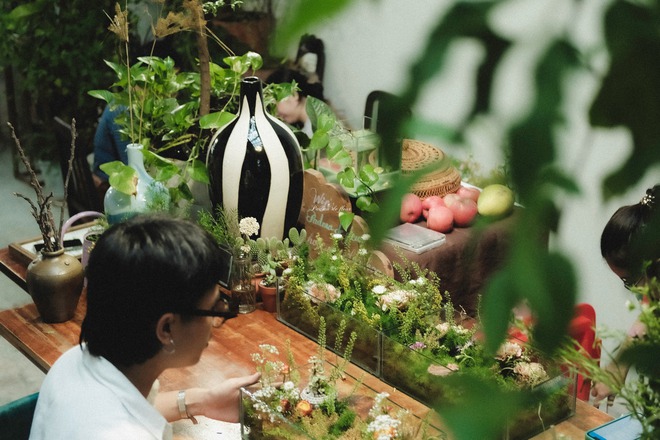 Shops with gardens filled with flower scents to score points with women on the occasion of October 20 - Photo 8.