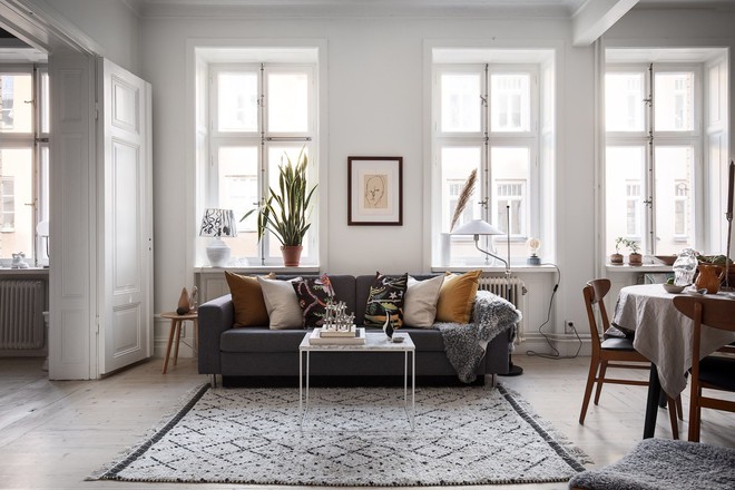 Căn hộ 57m&sup2; với c&aacute;ch sắp xếp kh&ocirc;ng gian tận dụng &aacute;nh s&aacute;ng th&ocirc;ng minh - Ảnh 2.