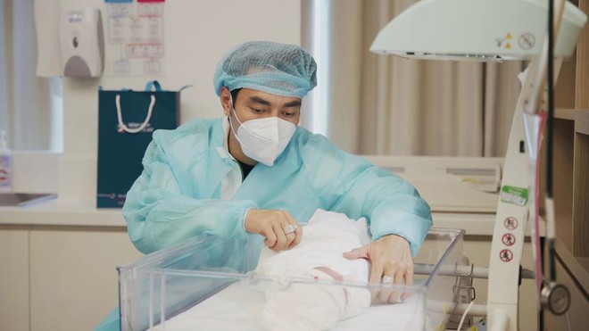 Lầy lội ở 2 ng&agrave;y 1 đ&ecirc;m nhưng L&ecirc; Dương Bảo L&acirc;m lại l&agrave; người cha s&acirc;u sắc ngo&agrave;i đời thực - Ảnh 5.