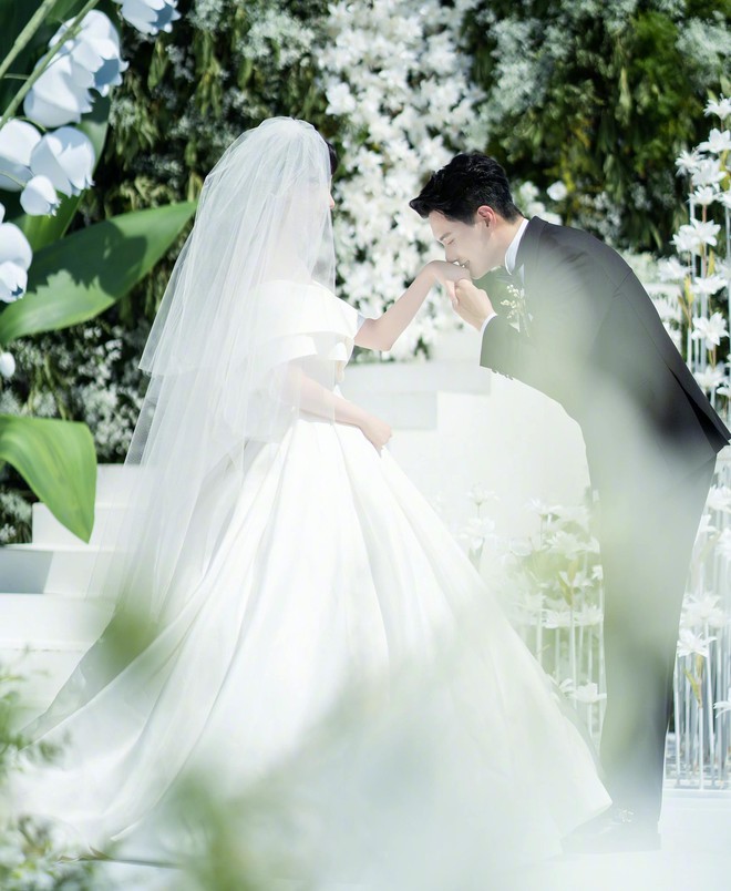 Lễ cưới triệu USD của thần ti&ecirc;n tỷ tỷ Trương M&ocirc;ng - Ảnh 4.