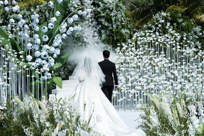 Lễ cưới triệu USD của thần ti&ecirc;n tỷ tỷ Trương M&ocirc;ng - Ảnh 3.