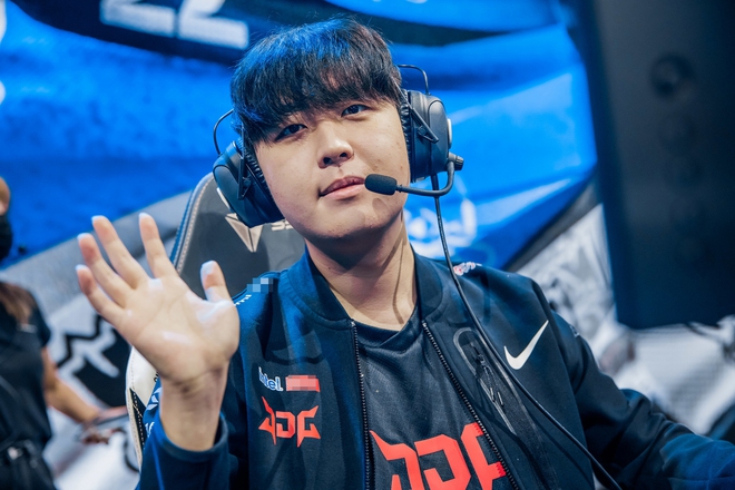 Xạ Thủ Rekkles chỉ ra nguy&ecirc;n nh&acirc;n khiến LEC - LCS kh&ocirc;ng thể bắt kịp LPL v&agrave; LCK - Ảnh 4.