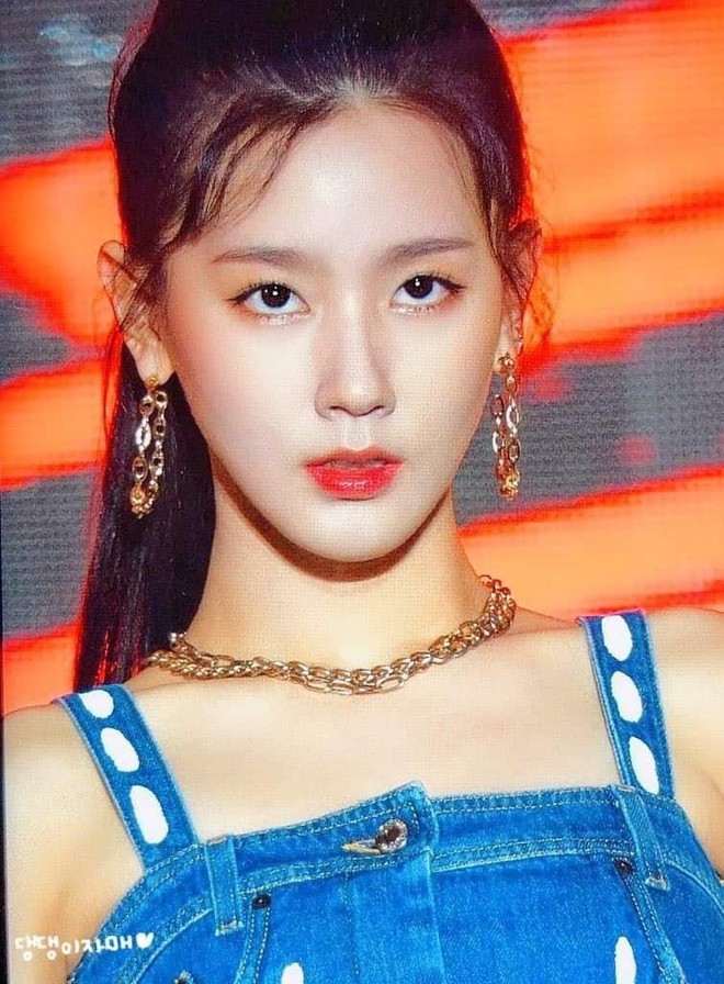Nữ idol H&agrave;n khiến netizen ph&aacute;t cuồng v&igrave; sống mũi tuyệt t&aacute;c, nh&igrave;n m&agrave; kh&ocirc;ng nghĩ l&agrave; đẹp tự nhi&ecirc;n - Ảnh 8.