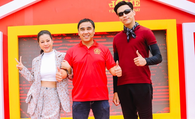 MC Quyền Linh tiết lộ con gái út đắt show hơn cả bố - Ảnh 2.