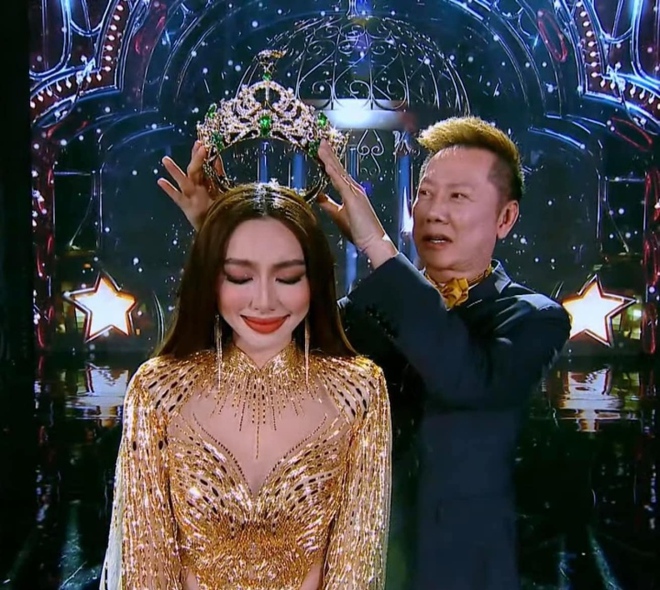 Hoa hậu Thuỳ Tiên nói 4 thứ tiếng trong bài phát biểu kết thúc nhiệm kỳ - Ảnh 4.