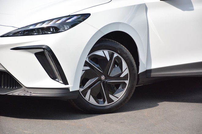 Lộ diện MG Marvel R v&agrave; MG4 EV trước thềm VMS: Cặp đ&ocirc;i SUV điện lần đầu về Việt Nam - Ảnh 8.